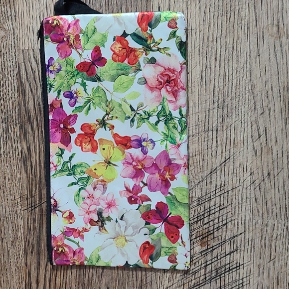 Makeup Bags - Picture 4 of 7